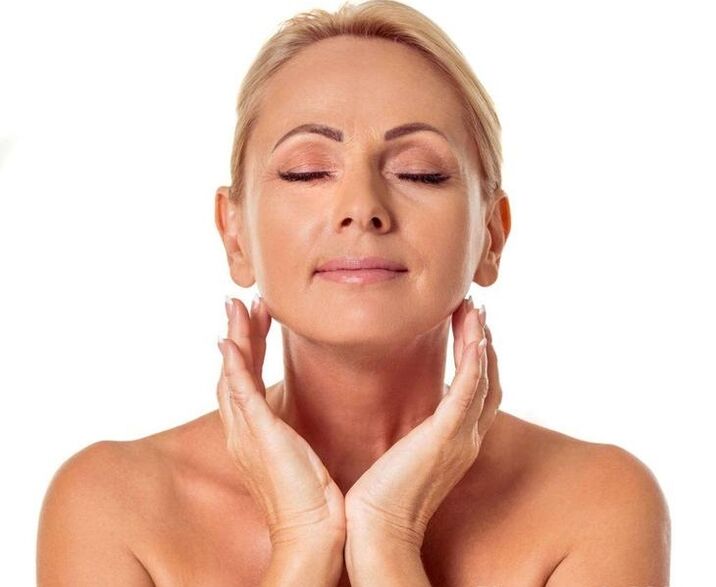 masaje cutáneo facial para el rejuvenecimiento